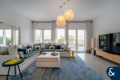 Villa in Arabian Ranches, Dubai 5 bedrooms, 575 sq.m. № 74734 - photo 5