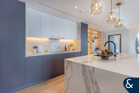 Apartment in AURORA TOWER in Marina Promenade, Dubai Marina, Dubai 2 bedrooms, 176 sq.m. № 75453 - photo 10