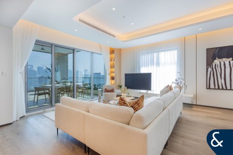 Apartment in AURORA TOWER in Marina Promenade, Dubai Marina, Dubai 2 bedrooms, 176 sq.m. № 75453 - photo 16