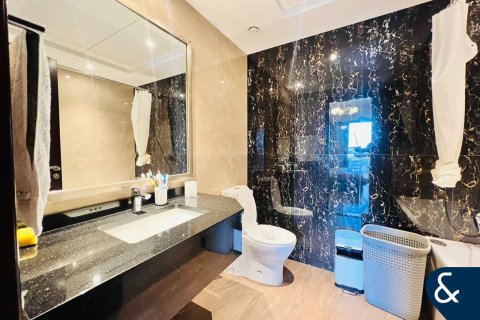 Купить квартиру в Даунтаун Дубай (Даунтаун Бурдж Дубай), Дубай: 1 спальня, 93м², № 75477 - фото 11