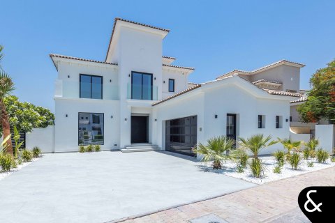 Villa en Jumeirah Golf Estates, Dubai, 6 dormitorios, 743 m², № 75461 - foto 3