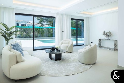 Villa en Jumeirah Golf Estates, Dubai, 6 dormitorios, 743 m², № 75461 - foto 5