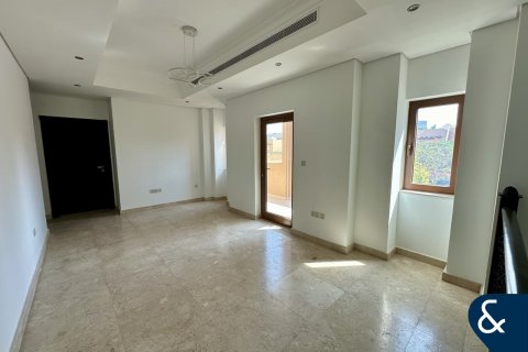 Villa in North Village, Al Furjan, Dubai 3 bedrooms, 600 sq.m. № 76621 - photo 9