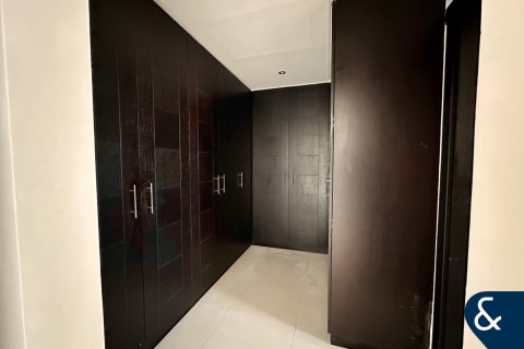 Villa in North Village, Al Furjan, Dubai 3 bedrooms, 600 sq.m. № 76621 - photo 12