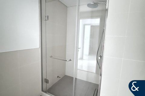 Apartment in EMAAR Beachfront, Dubai Harbour, Dubai 2 bedrooms, 137 sq.m. № 76605 - photo 21