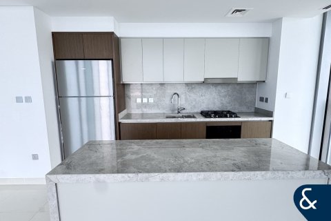 Apartment in EMAAR Beachfront, Dubai Harbour, Dubai 2 bedrooms, 137 sq.m. № 76605 - photo 5