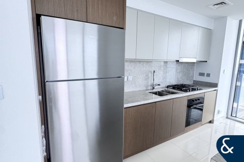 Apartment in EMAAR Beachfront, Dubai Harbour, Dubai 2 bedrooms, 137 sq.m. № 76605 - photo 6