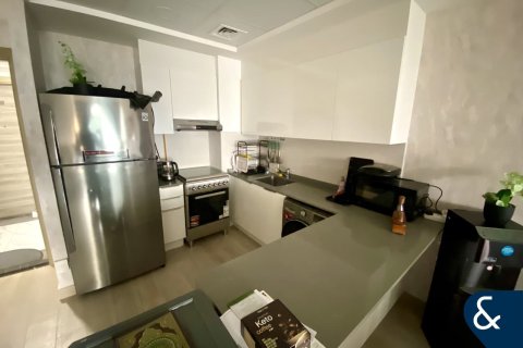 Apartamento en Bloom Towers, Jumeirah Village Circle, Dubai, 2 dormitorios, 110 m², № 76603 - foto 2