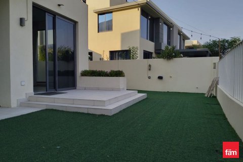 Villa in Dubai Hills Estate, Dubai 5 bedrooms, 301.2 sq.m. № 69708 - photo 24