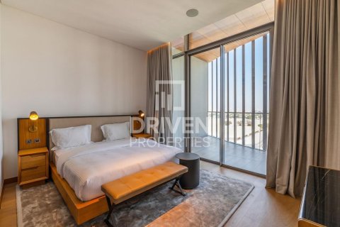 Duplex in Jumeirah, Dubai 5 bedrooms, 828.32 sq.m. № 140085 - photo 4