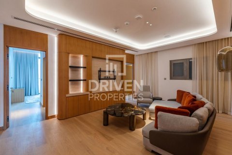 Duplex in Jumeirah, Dubai 5 bedrooms, 828.32 sq.m. № 140085 - photo 17