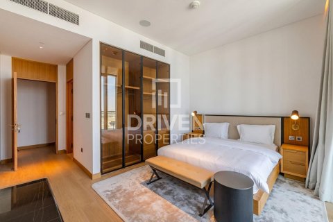 Duplex in Jumeirah, Dubai 5 bedrooms, 828.32 sq.m. № 140085 - photo 5