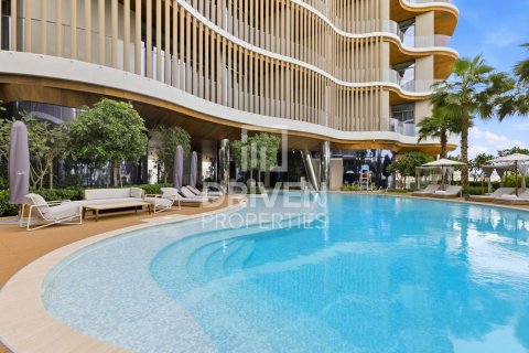 Duplex in Jumeirah, Dubai 5 bedrooms, 828.32 sq.m. № 140085 - photo 29