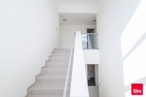 Villa en Dubai, 6 dormitorios, 425.3 m², № 115800 - foto 13