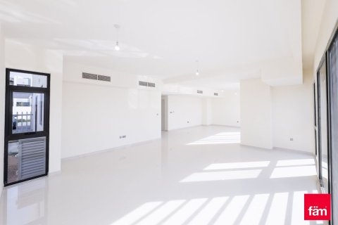 Villa en Dubai, 6 dormitorios, 425.3 m², № 115800 - foto 4