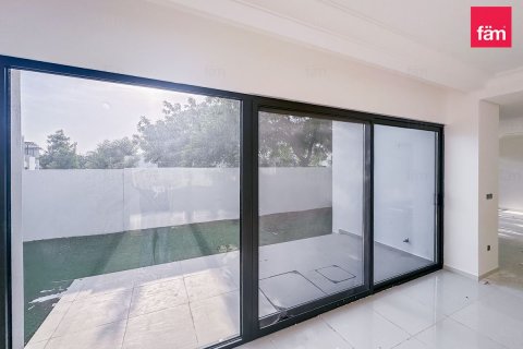 Villa en Dubai, 6 dormitorios, 425.3 m², № 115800 - foto 6
