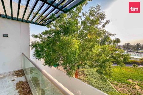 Villa en Dubai, 6 dormitorios, 425.3 m², № 115800 - foto 9