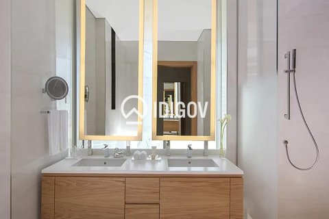Apartment in SLS Dubai Hotel & Residences, Business Bay, Dubai 2 bedrooms, 177.44 sq.m. № 120780 - photo 8