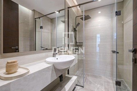 Apartment in Business Bay, Dubai 2 bedrooms, 116.96 sq.m. № 127993 - photo 13