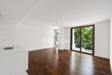 Appartement à City Walk, Dubai, 2 chambres, 154.22 m², № 127991