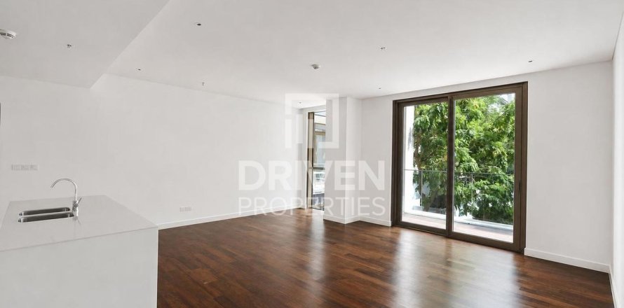 Appartement à City Walk, Dubai, 2 chambres, 154.22 m², № 127991