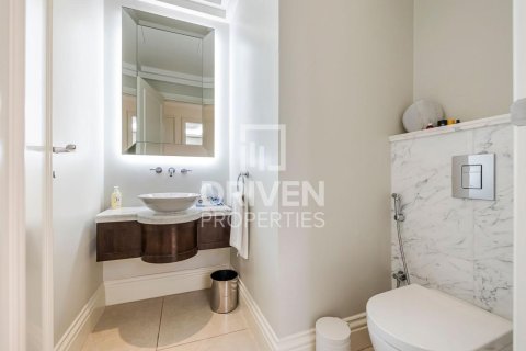 Apartment in Downtown Dubai (Downtown Burj Dubai), Dubai 1 bedroom, 78.69 sq.m. № 127990 - photo 10
