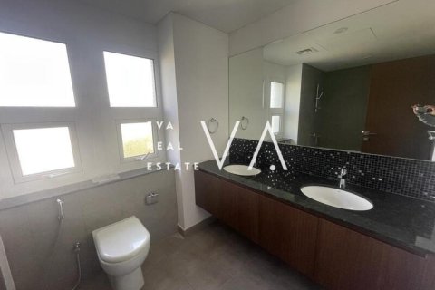 Снять в аренду таунхаус в Дубае: 3 спальни, 278.63м², № 52723 - фото 13