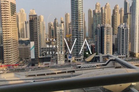 Apartment in Jumeirah Lake Towers, Dubai 2 bedrooms, 107 sq.m. № 52719 - photo 1