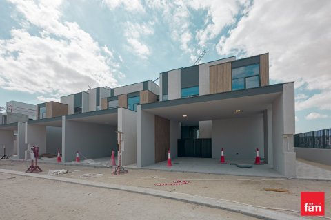 Villa en Dubai, 3 dormitorios, 167.9 m², № 9596 - foto 1
