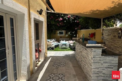 Villa in Dubai 4 bedrooms, 569.5 sq.m. № 110898 - photo 3