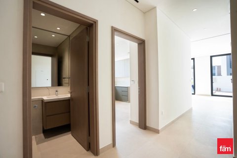 Снять в аренду виллу в Дубае: 4 спальни, 411.1м², № 90470 - фото 20