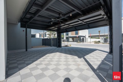 Снять в аренду виллу в Дубае: 4 спальни, 411.1м², № 90470 - фото 5