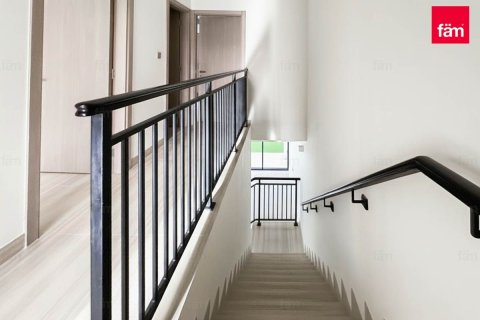 Villa à Dubai, 4 chambres, 180 m², № 89235 - photo 2