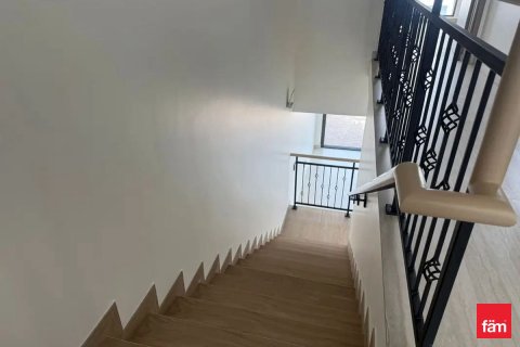 Снять в аренду виллу в Дубае: 4 спальни, 144м², № 69355 - фото 12