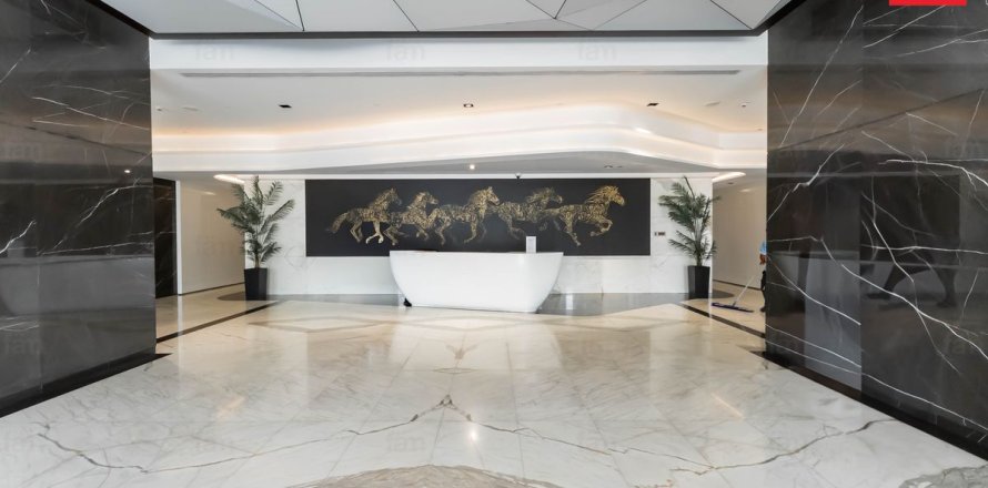 Tienda en Motor City, Dubai, 150.8 m², № 48803