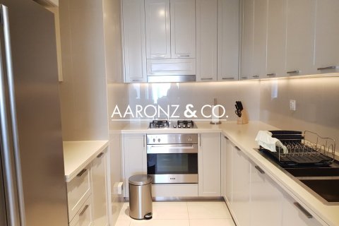 Снять в аренду квартиру в Даунтаун Дубай (Даунтаун Бурдж Дубай), Дубай: 2 спальни, 149м², № 90886 - фото 11