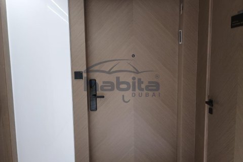 Apartment in Business Bay, Dubai 41.8 sq.m. № 7766 - photo 1