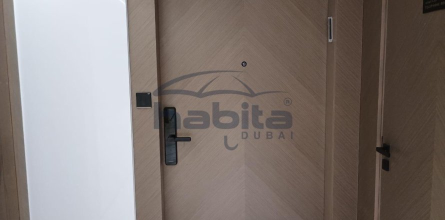 Apartment in Business Bay, Dubai studio, 41.8 sq.m. № 7766