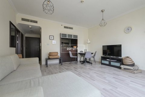 Снять в аренду квартиру в Дубай Марине, Дубай: 1 спальня, 72м², № 13711 - фото 1