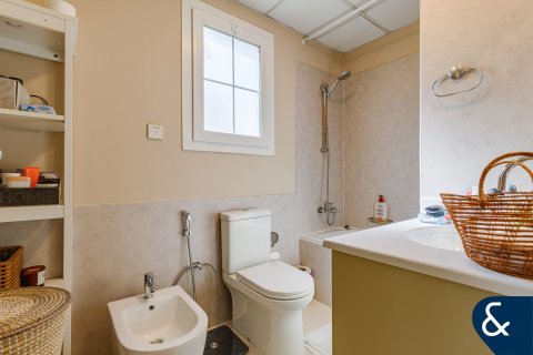 Villa in The Springs, Dubai 2 bedrooms, 167 sq.m. № 75247 - photo 21