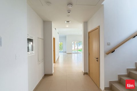 Villa in Dubai 4 bedrooms, 400.5 sq.m. № 111782 - photo 8
