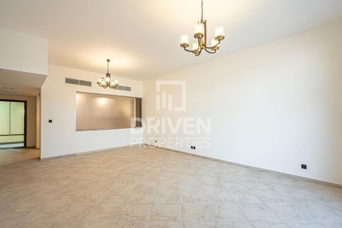 Apartment in Motor City, Dubai 3 bedrooms, 231.24 sq.m. № 135388 - photo 17