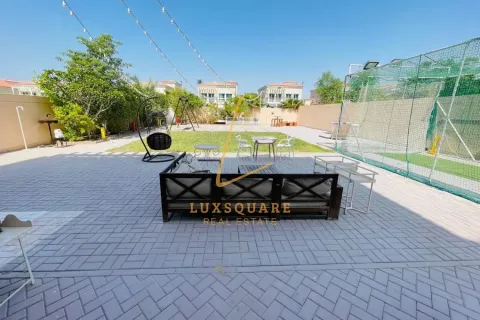 Villa in Jumeirah Village Circle, Dubai 3 bedrooms, 729 sq.m. № 139549 - photo 28