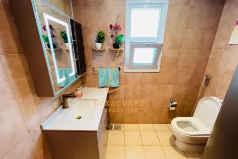 Villa in Jumeirah Village Circle, Dubai 3 bedrooms, 729 sq.m. № 139549 - photo 20