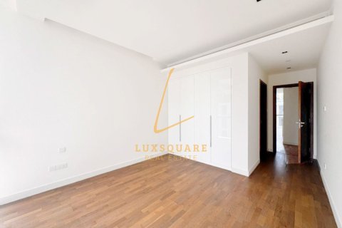 Apartment in Al Wasl, Dubai 3 bedrooms, 203 sq.m. № 139553 - photo 17