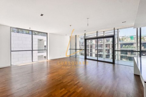 Apartment in Al Wasl, Dubai 3 bedrooms, 203 sq.m. № 139553 - photo 2