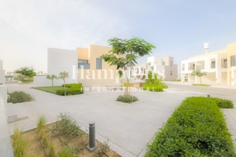 Снять в аренду таунхаус в Arabian Ranches 3, Дубай: 3 спальни, 125.04743800м², № 139317 - фото 8
