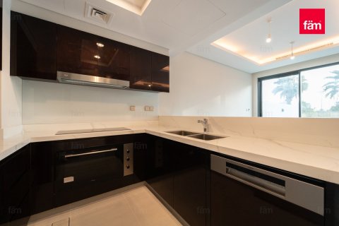 Villa en Dubai, 4 dormitorios, 154.1 m², № 49489 - foto 5