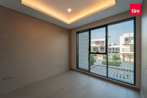 Villa en Dubai, 4 dormitorios, 154.1 m², № 49489 - foto 12