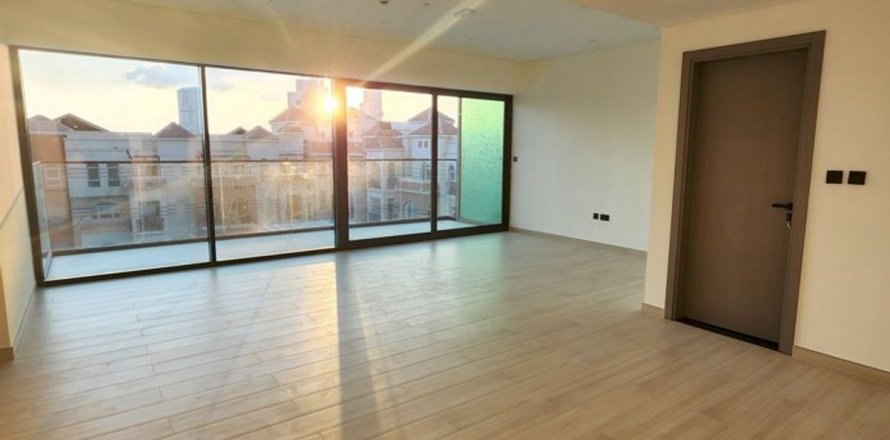 Office in Dubai 61.9 sq.m. № 93514